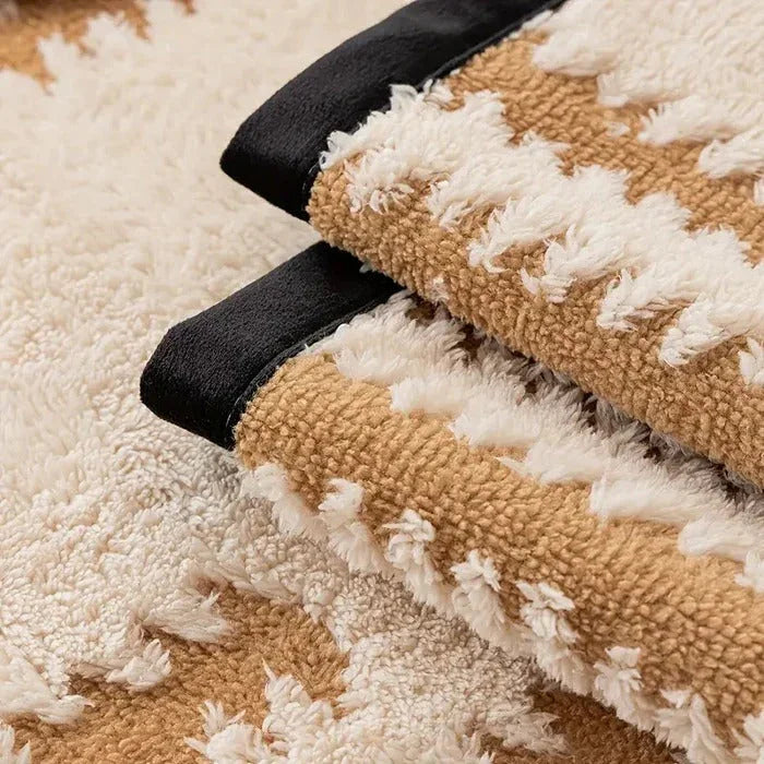 Pine Kaymaz Tabanlı Koltuk Örtüsü Seti