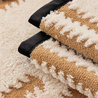 Pine Kaymaz Tabanlı Koltuk Örtüsü Seti